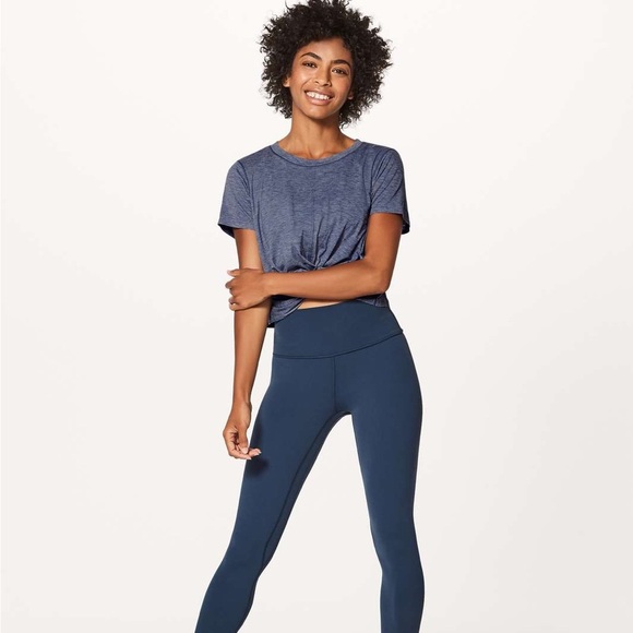 Lululemon Intended Crop Tee size 6 - Picture 1 of 3